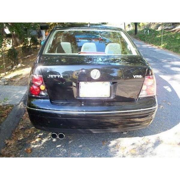 Spyder Auto Volkswagen Jetta 99-04 Euro Style Tail Lights - Black - 5008381
