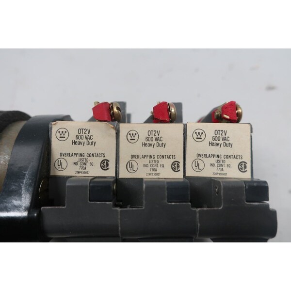 Interruptor selector de 2 posiciones 600V CA Westinghouse OT2S1/W3B