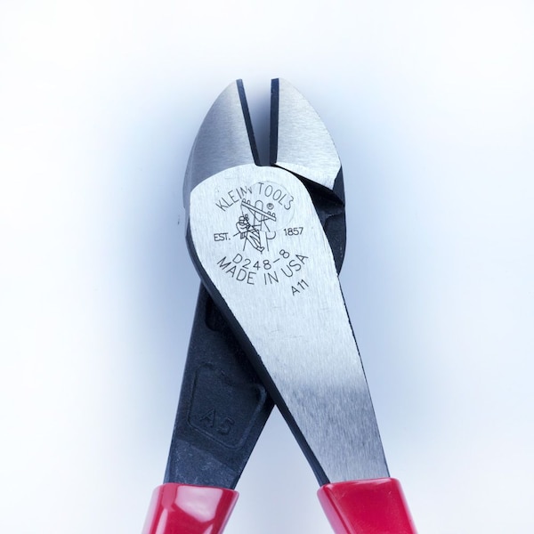 Klein Tools 8 1/8 in High Leverage Diagonal Cutting Plier Standard Cut Oval Nose Uninsulated - D248-8