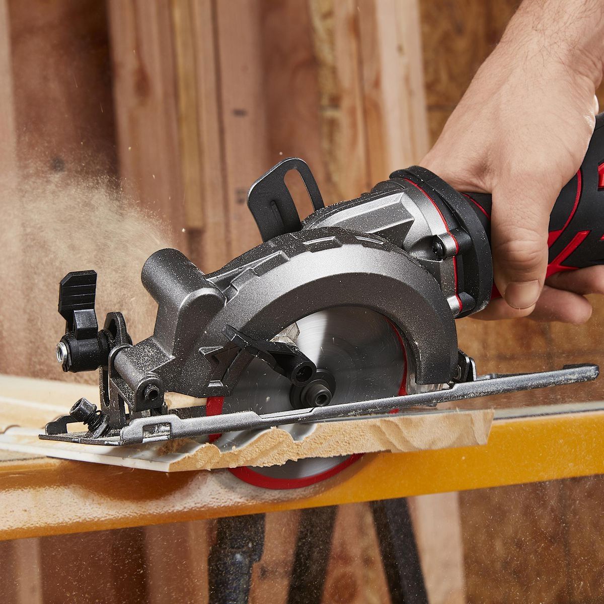 Bauer Sierra Circular Compacta de 5.8 Amperes y 4-1/2 pulgadas - 56164