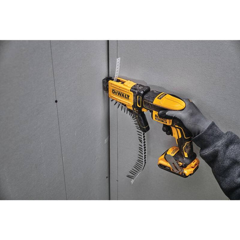 DEWALT 20V MAX XR Atornillador de Paneles de Yeso Inalámbrico con Motor sin Escobillas y Accesorio para Tiras, (2) Baterías de 20V 2.0Ah y Cargador - DCF620CM2
