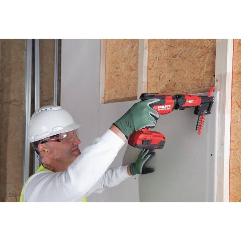 Juego de atornillador de paneles de yeso Hilti 22-Volt inalámbrico sin escobillas SD 4500 con cargador, (2) paquetes de baterías de 2.6 Ah, puntas y bolsa - 3661502