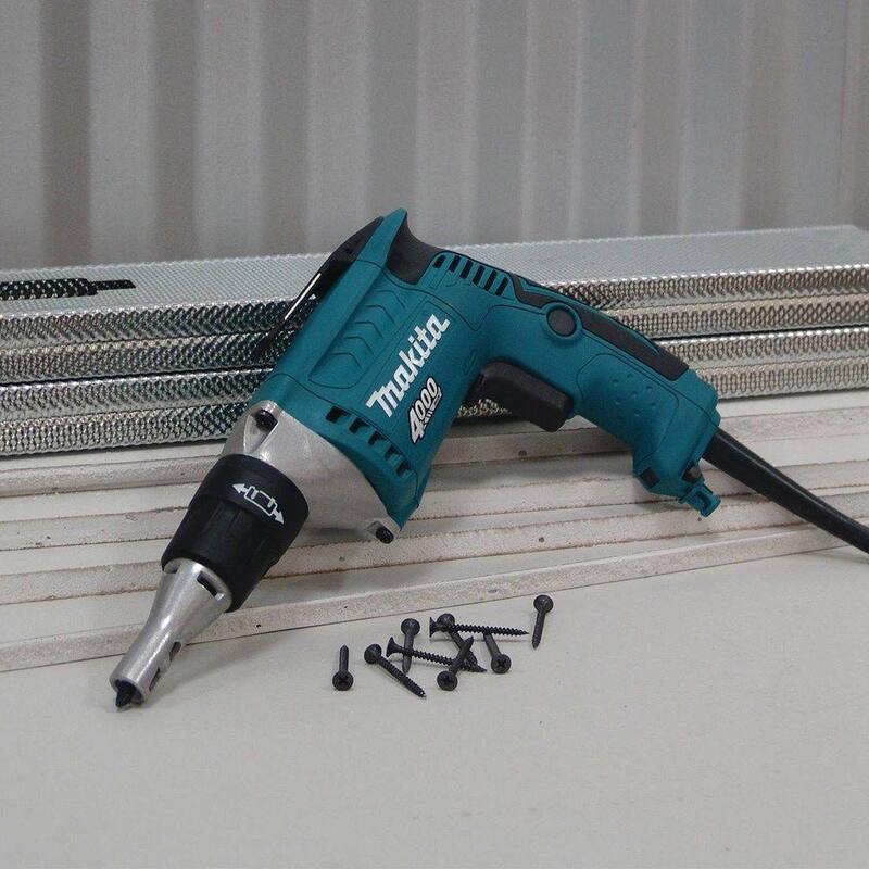 Makita 6 Amp 4000 RPM 1/4 pulg. Destornillador de yeso - FS4200