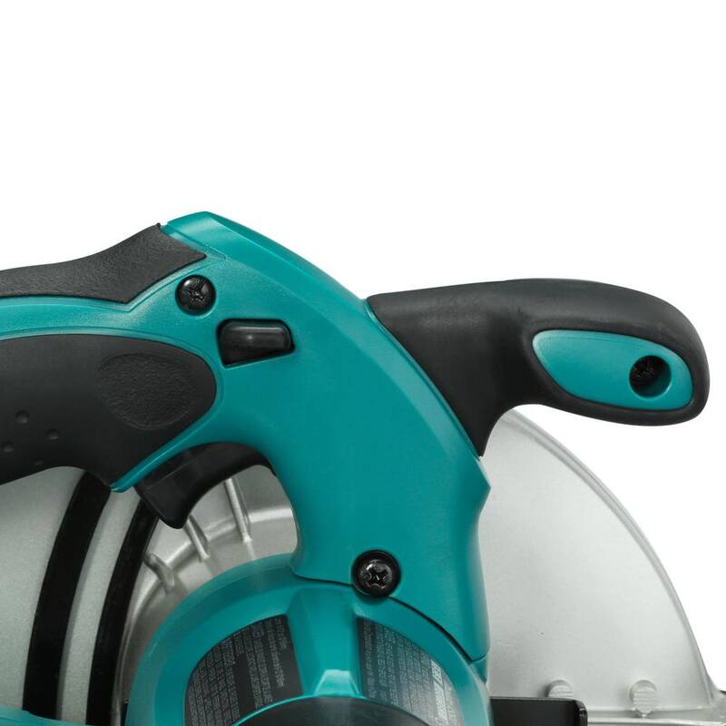 Sierra circular ligera inalámbrica de 18V LXT de 6-1/2 pulgadas con batería de ion de litio y hoja de propósito general (solo la herramienta) - XSS02Z