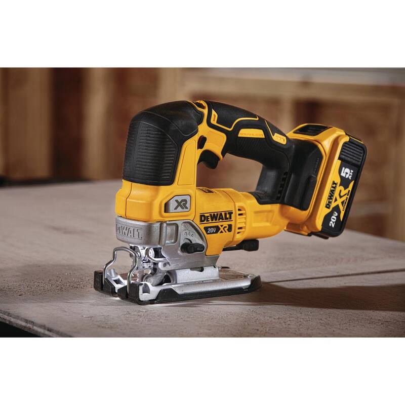 DEWALT 20V MAX XR Sierra de Vaivén Inalámbrica sin Escobillas (Herramienta Únicamente) - DCS334B