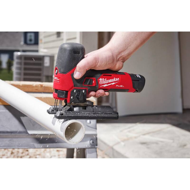 Sierra de calar inalámbrica Milwaukee M12 12V Fuel de iones de litio (solo herramienta) - 2545-20