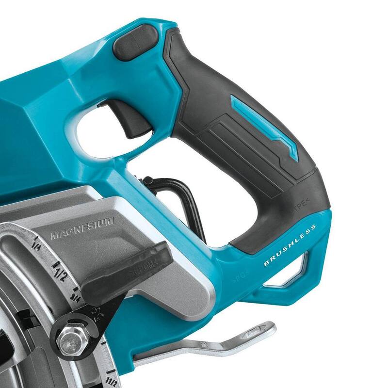 Sierra circular inalámbrica sin escobillas de manija trasera Makita 40V Max XGT de 7-1/4 pulgadas (4.0 Ah) - Kit GSR01M1.