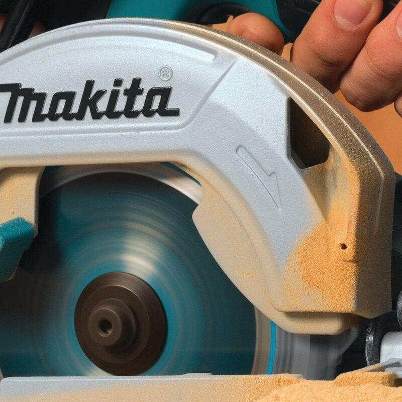 Sierra circular inalámbrica Makita 18V LXT de iones de litio sin escobillas de 6-1/2 pulgadas con freno eléctrico y hoja de carburo de 24 dientes (solo herramienta) - XSH03Z