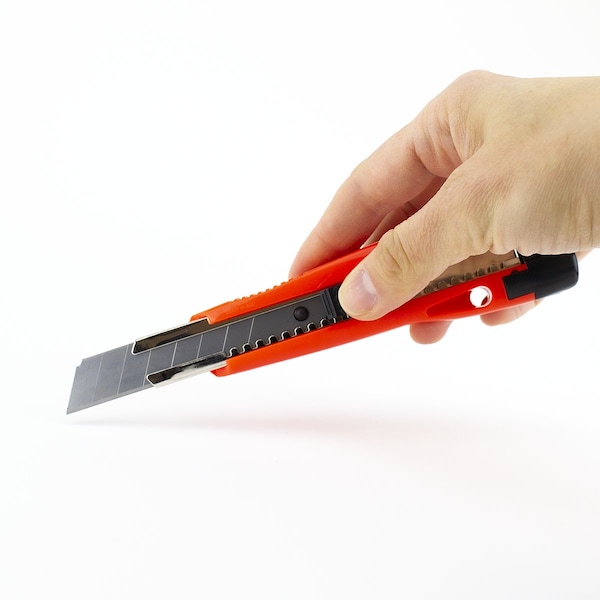 Excel Blades Heavy Duty Plastic Retractable Box Cutter, 18MM Snap Knife, Red 6pk. - 16850