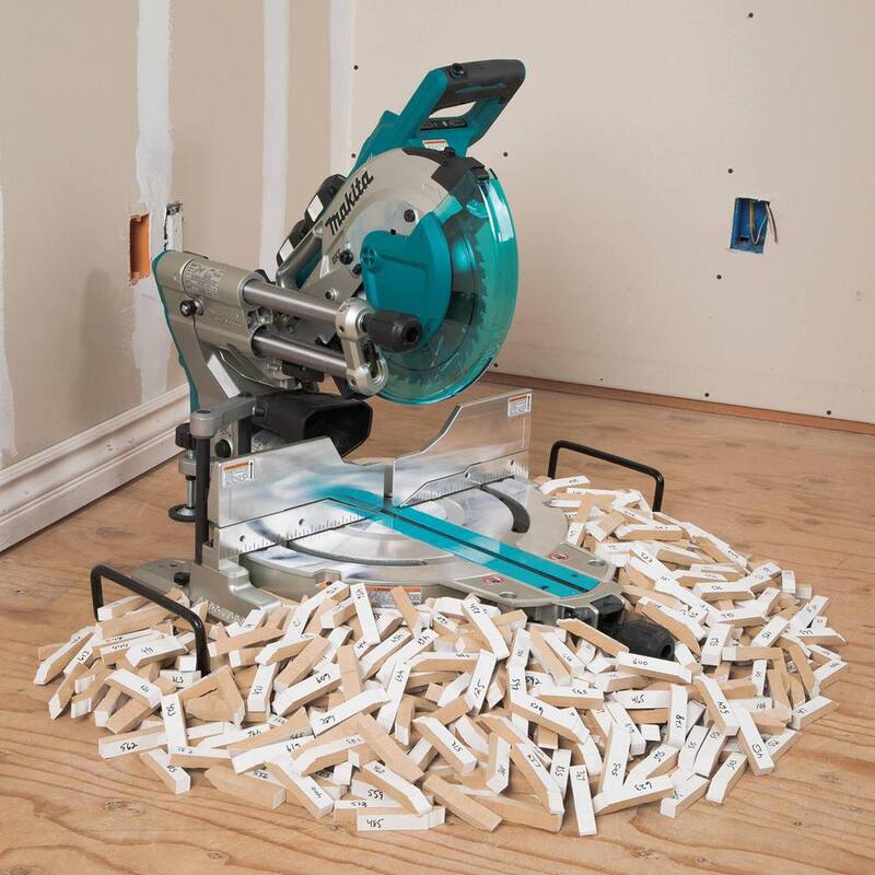 Sierra ingletadora deslizante compuesta doble bisel sin escobillas inalámbrica de 10 pulgadas con láser, kit de ion de litio LXT de 36V de 18V 5.0Ah X2 de Makita - XSL06PT.