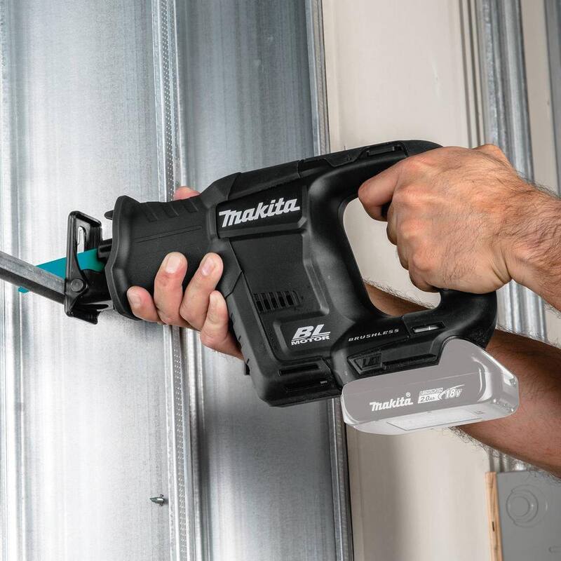 Sierra recíproca inalámbrica sin escobillas de ion de litio subcompacta de velocidad variable Makita 18V LXT (herramienta solamente) - XRJ07ZB