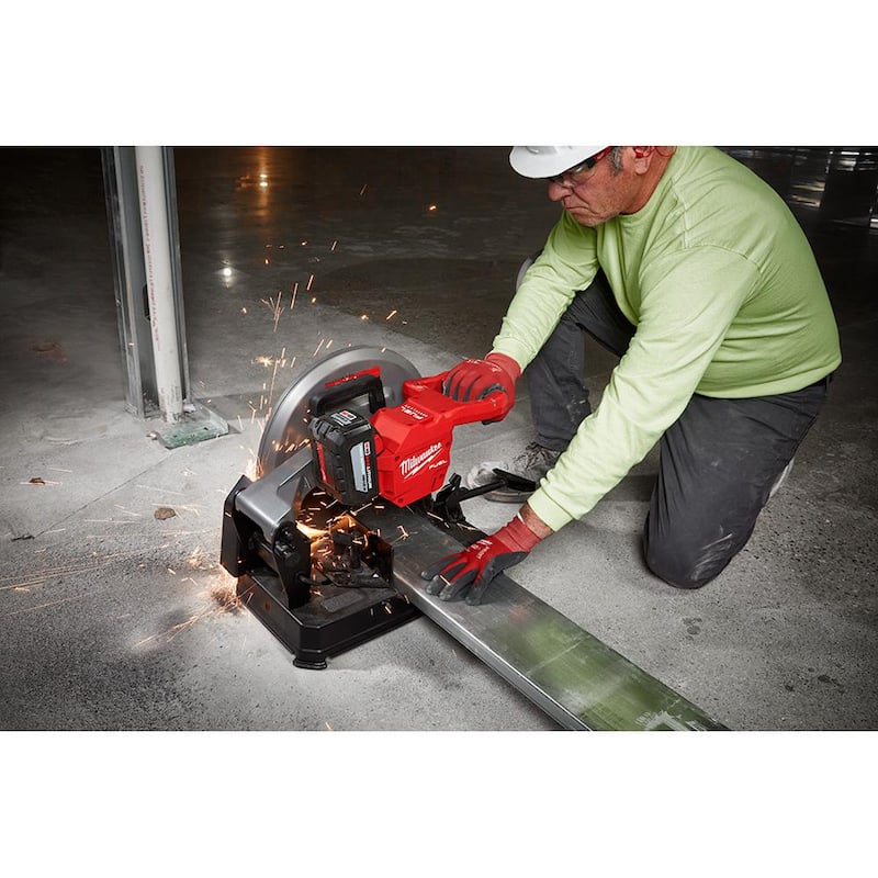 Milwaukee M18 FUEL 18-Volt Lithium-Ion Brushless Cordless 14 in. Sierra de corte abrasivo sin cable (herramienta solamente) - 2990-20