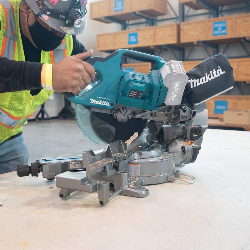 Sierra ingleteadora compuesta deslizante de doble bisel sin escobillas inalámbrica Makita 40V Max XGT de 8-1/2 pulgadas, Capaz de AWS (Herramienta Solo) - GSL02Z