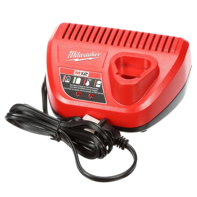 Milwaukee M12 FUEL 12V Kit de HACKZALL inalámbrico con motor sin escobillas de iones de litio con juego de hojas bimetálicas para corte de madera/metal (26 piezas) - 2520-21XC-49-22-1110-49-22-1216