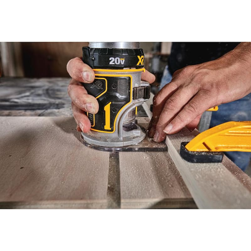 DEWALT 20V MAX XR Sierra de calar inalámbrica sin escobillas y enrutador sin escobillas de 20V MAX XR (solo herramientas) - DCS334BW600B