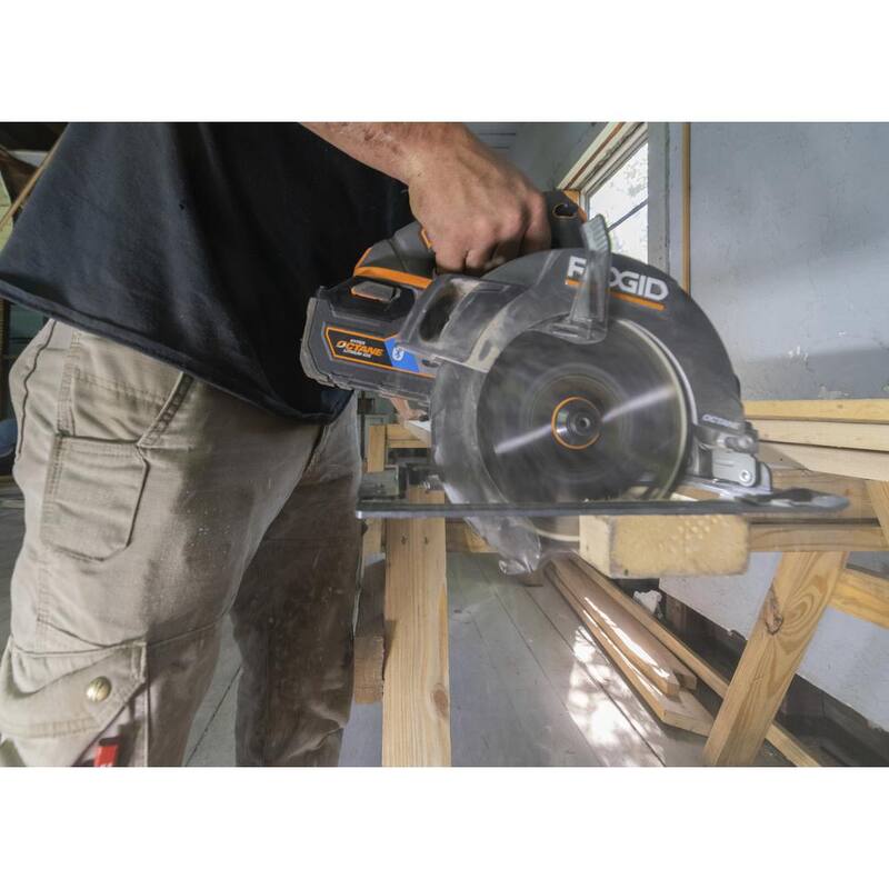 Sierra circular inalámbrica RIDGID 18V OCTANE Brushless de 7-1/4 pulgadas (sólo herramienta) - R8654B