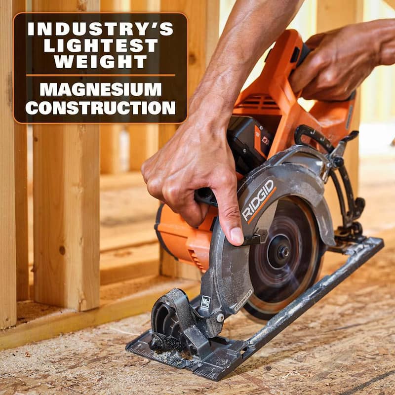 Sierra circular inalámbrica RIDGID 18V Brushless de 7-1/4 pulgadas con asa trasera y batería de iones de litio de 18V 8.0 Ah MAX Output EXP - R8658B-AC840080