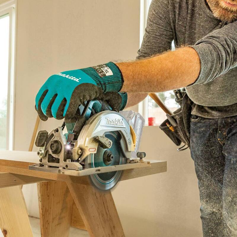 Sierra circular inalámbrica sin escobillas Makita 40V max XGT de 6-1/2 pulgadas, compatible con AWS, herramienta solamente - GSH05Z