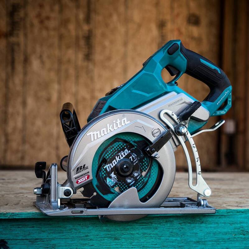 Sierra circular inalámbrica sin escobillas de 7-1/4 pulgadas con mango trasero Makita 40V Max XGT (solo herramienta) - GSR01Z