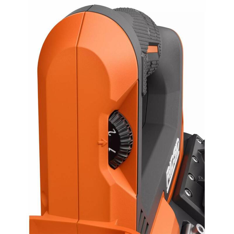 Kit de baterías RIDGID 18V (2) 4.0 Ah y cargador con sierra de banda compacta de 18V - AC93044SBN-R8604B