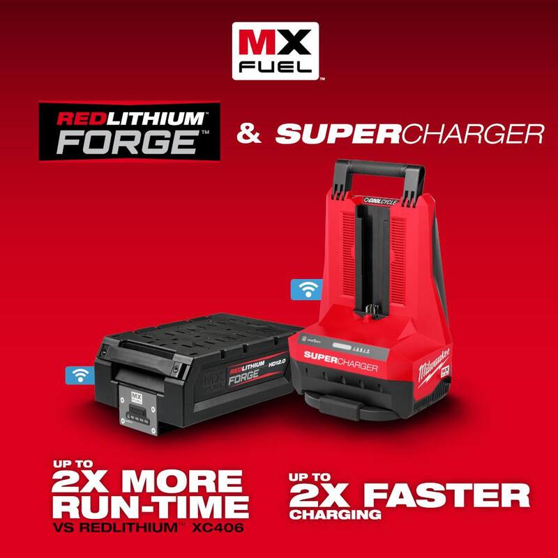 Sierra de corte a batería Milwaukee MX FUEL de iones de litio de 14 pulgadas con freno RAPIDSTOP y batería HD 12.0 con Super Cargador - MXF315-0-MXFSC-1HD12.