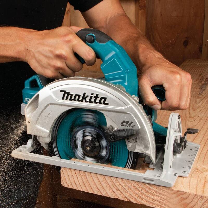 Sierra circular inalámbrica sin escobillas Makita 18V X2 LXT de ion de litio (36V) de 7-1/4 pulg. (Solo herramienta) - XSH06Z