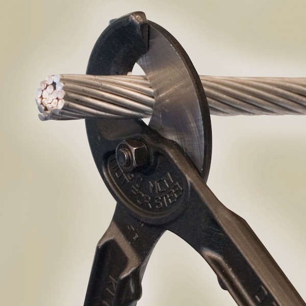 Klein Tools 25-1/2" Cable Cutter with Protective Sleeve, 25" - 63041TH