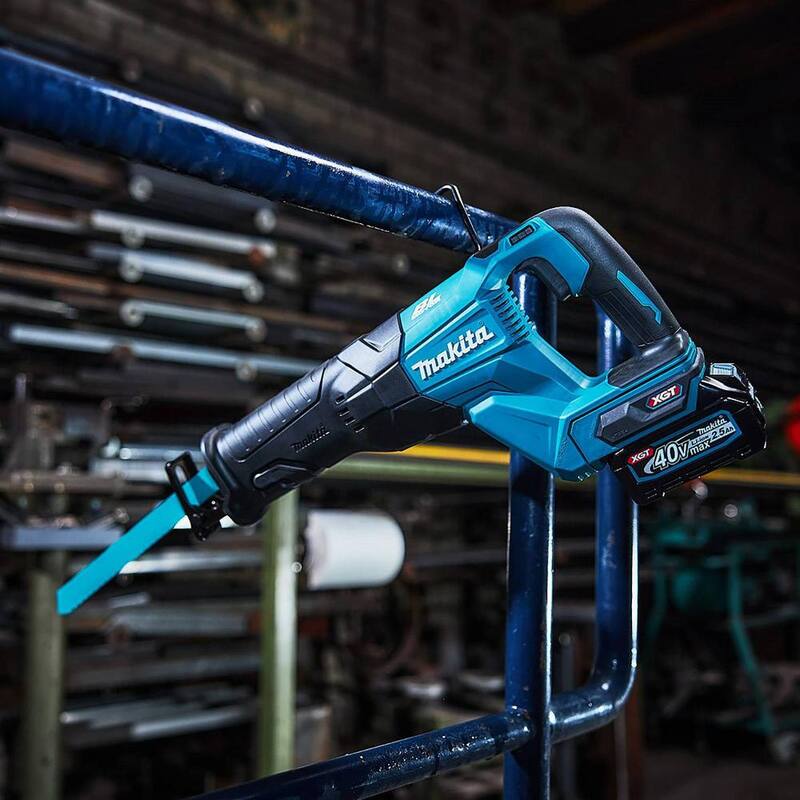 Juego de sierra reciproca inalámbrica sin escobillas Makita 40V Max XGT (4.0Ah) - GRJ01M1
