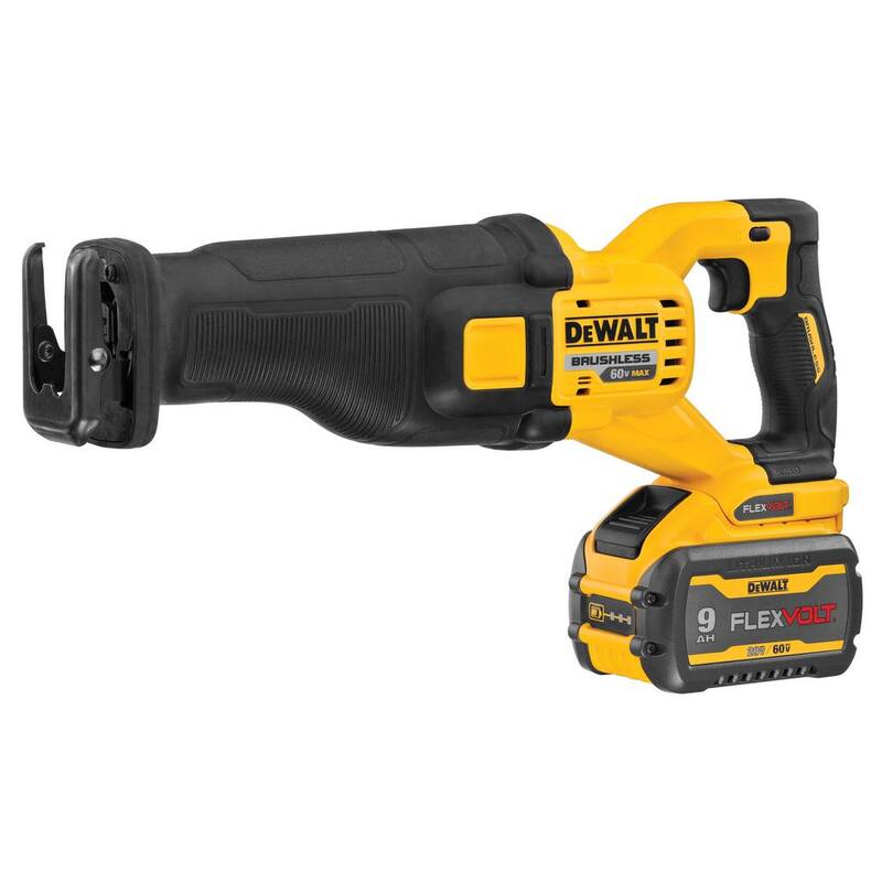 Sierra reciproca inalámbrica sin escobillas DEWALT FLEXVOLT 60V MAX y sierra circular de 6-1/2 pulgadas 20V con (2) baterías FLEXVOLT 9.0Ah - DCS389X2WDCS391