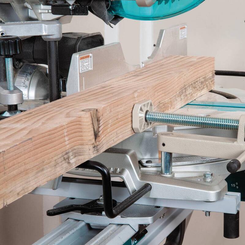 Sierra ingleteadora compuesta deslizante con bisel doble inalámbrica sin escobillas de 10 pulgadas de litio-ion 36V LXT X2 de Makita Kit con láser 5.0 Ah - XSL04PTU