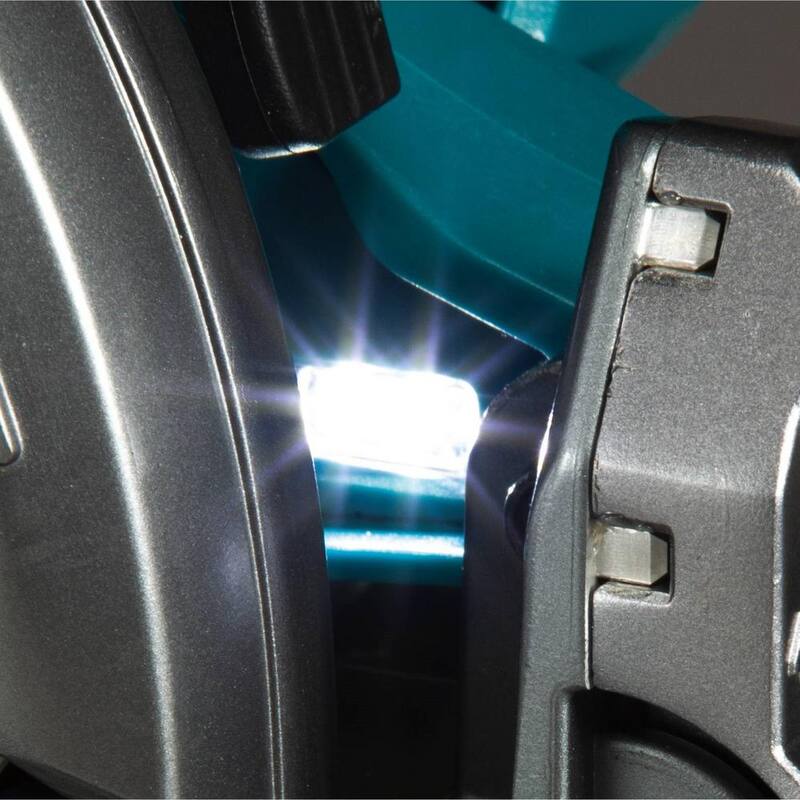 Sierra circular inalámbrica sin escobillas XGT Makita 40V max de 7-1/4 pulgadas con base compatible con riel guía, compatible con AWS (4.0Ah) - GSH02M1