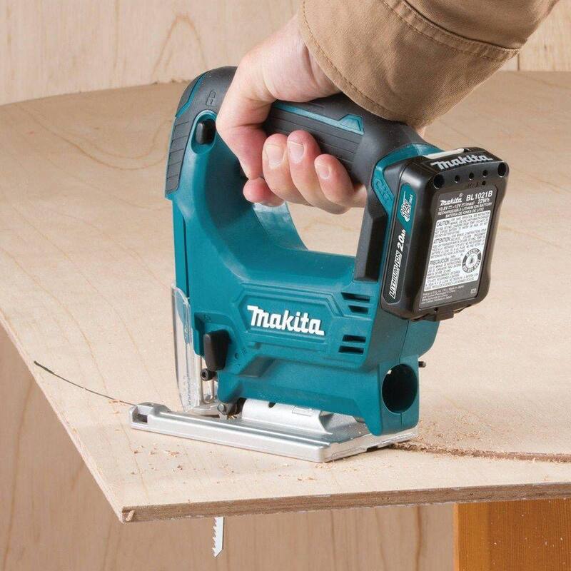 Sierra de calar inalámbrica de iones de litio Makita 12V máximo CXT Kit - VJ04R1