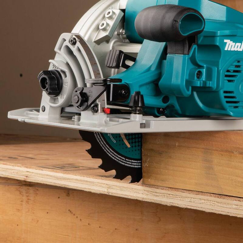 Sierra circular inalámbrica sin escobillas de 36V (18V X2) de Makita 7-1/4 pulgadas Kit con batería de 5.0Ah y Amoladora angular inalámbrica sin escobillas de 18V X2 - XSH06PT-XAG04Z.
