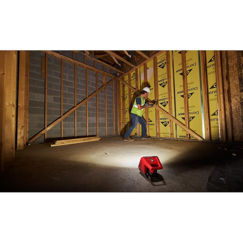 Sierra reciproca inalámbrica Milwaukee M12 FUEL 12V de iones de litio HACKZALL con kit de luz de inundación compacta M12 (herramienta única) - 2520-21XC-2364-20.