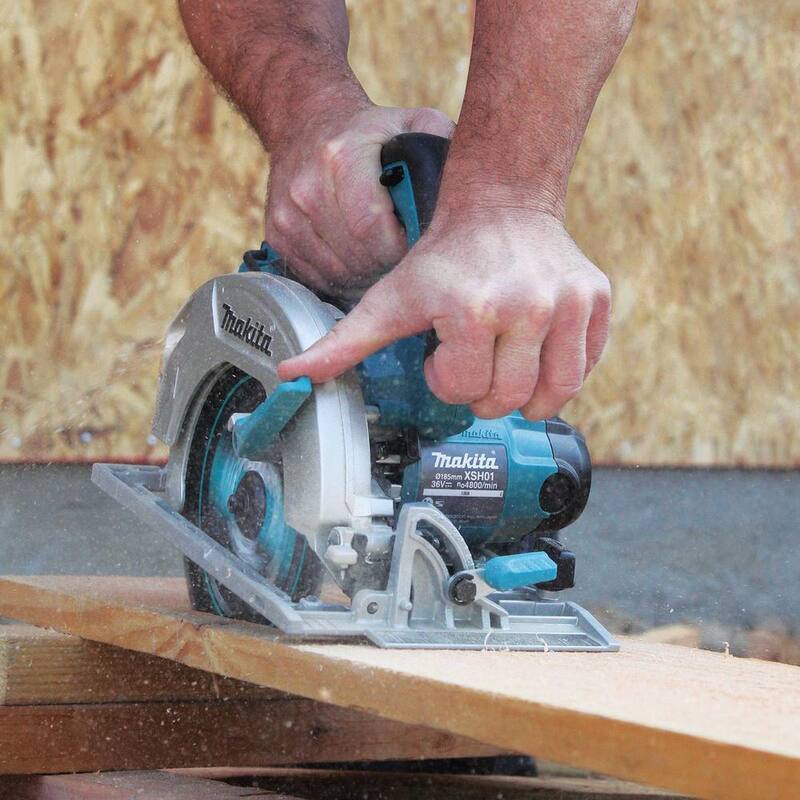 Sierra circular inalámbrica de litio Makita 18V X2 LXT (36V) de 7-1/4 pulgadas (Herramienta solamente) - XSH01Z