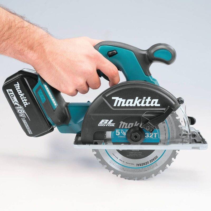 Sierra de corte de metal inalámbrica sin escobillas de 5-7/8" Makita 18V LXT de iones de litio (Herramienta solamente) - XSC02Z