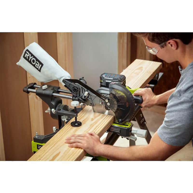 Sierra ingleteadora deslizante compuesta sin cable de 18V RYOBI ONE+ de 7-1/4 pulgadas con batería de 2.0 Ah y cargador - PBT01B-PSK005