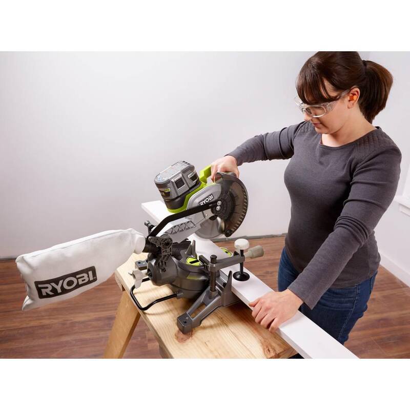 RYOBI ONE+ 18V Sierra Inglete Compuesta Inalámbrica de 7-1/4 pulgadas con Batería de 2.0 Ah y Cargador - P553-PSK005