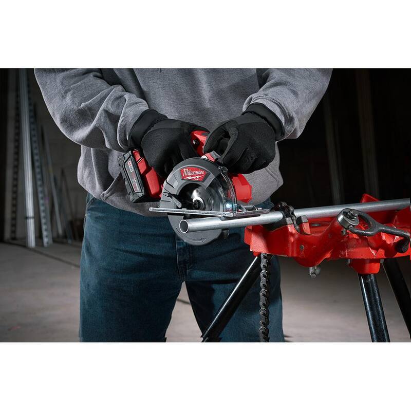 Milwaukee M18 FUEL 18-Volt Lithium-Ion Brushless Cordless Metal Cutting 5-3/8 in. Circular Saw with (1) 5.0Ah Battery & Charger - 2782-20-48-59-1850

Sierra circular inalámbrica de metal de 5-3/8 pulgadas Milwaukee M18 FUEL de 18 voltios con tecnología de iones de litio sin escobillas, incluye una batería de 5.0Ah y cargador - 2782-20-48-59-1850.