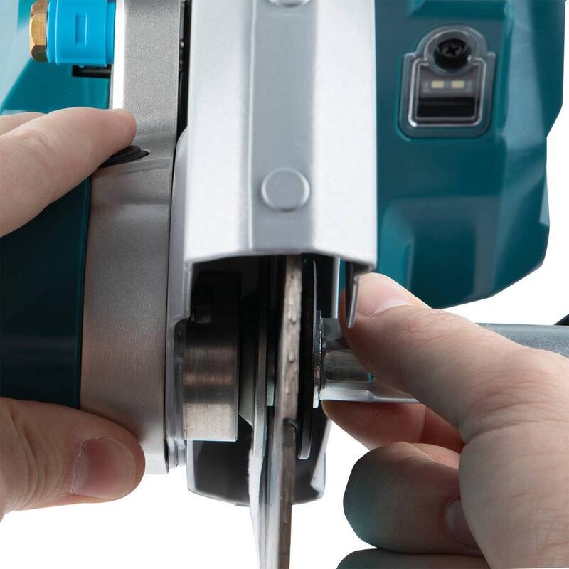 Kit de Cortadora de Potencia Inalámbrica Brushless de Iones de Litio LXT 18V X2 (36V) Makita de 9 pulgadas, con AFT, Freno Eléctrico, 4 Baterías (5.0 Ah) - XEC01PT1