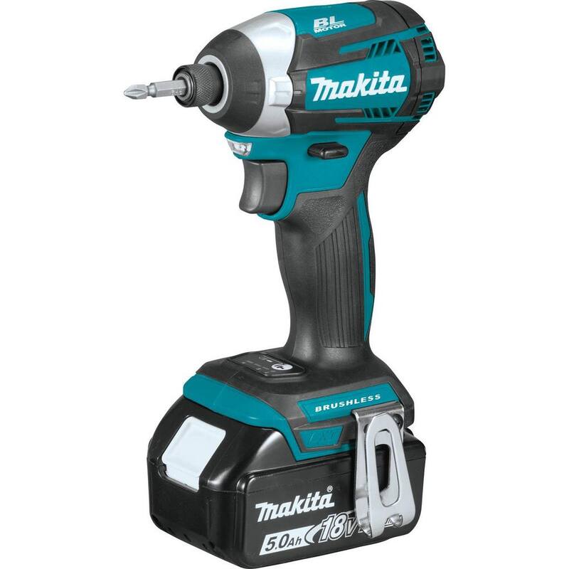 Atornillador de impacto inalámbrico Makita 18V LXT de iones de litio sin escobillas con modo de cambio rápido de 3 velocidades, con (2) baterías 5.0Ah, estuche duro - XDT14T