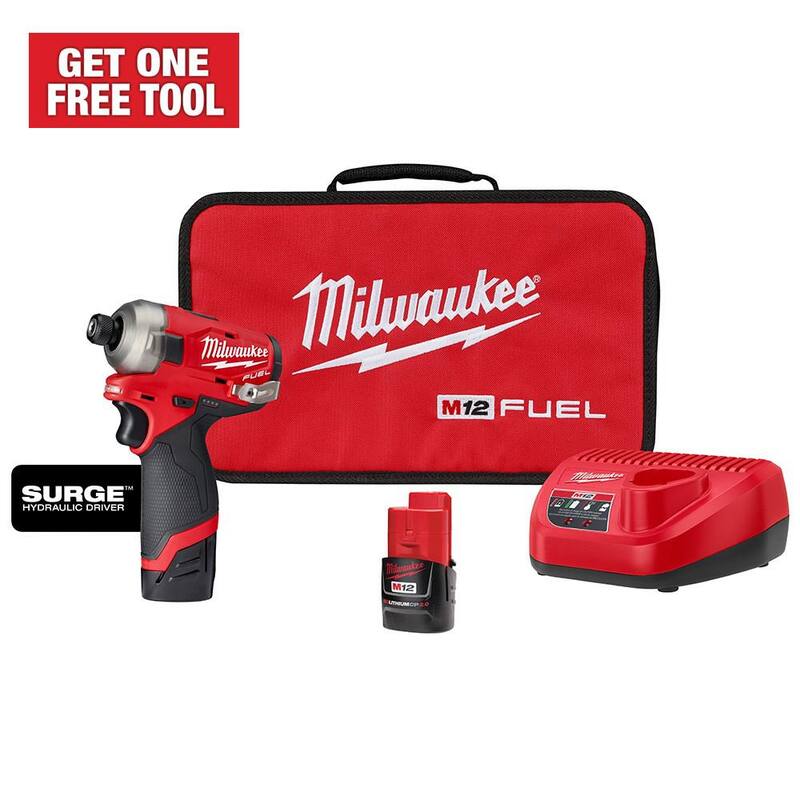 Milwaukee M12 FUEL SURGE 12V Atornillador de impacto compacto inalámbrico con motor sin escobillas de 1/4 pulg. Hexagonal, Kit compacto con dos baterías de 2.0Ah, bolsa - 2551-22