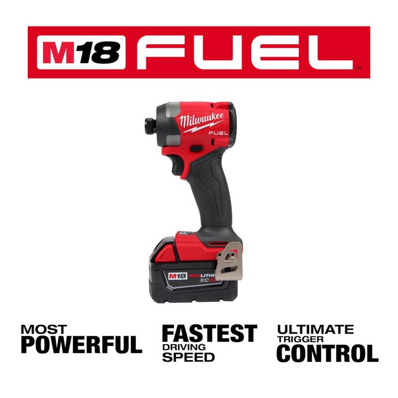 Milwaukee M18 Fuel 18-V Kit de Destornillador de Impacto Inalámbrico sin Escobillas de Litio-Ion de 1/4 de pulgada con (3) Baterías de 5.0 Ah, Cargador y Estuche Resistente - 2953-22-48-11-1850