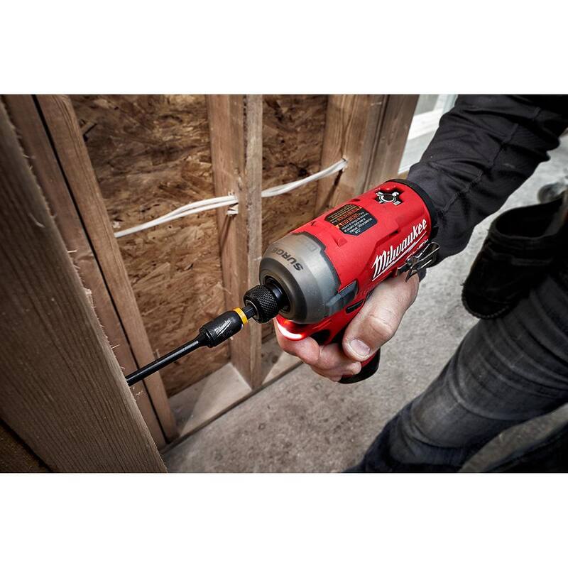 Milwaukee M12 FUEL SURGE 12V Kit Compacto de Destornillador de Impacto Inalámbrico sin Escobillas de Litio-Ion de 1/4 de Pulgada con Herramienta Multiusos M12 - 2551-22-2426-20