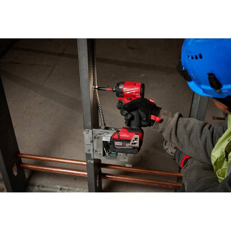 Milwaukee M18 FUEL ONE-KEY 18V Lithium-Ion Brushless Cordless 1/4 pulgadas Hex Impact Driver (Herramienta solamente) - 2957-20