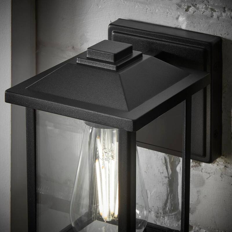 Marca privada sin marca 1 luz 7 pulgadas. Linterna de pared exterior clásica con cableado duro en negro con vidrio transparente - W2235-11