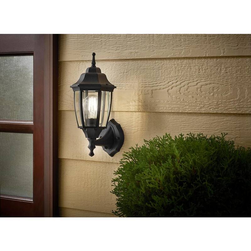 Luz de pared exterior decorativa Hampton Bay de 14.37 pulgadas en negro de encendido al atardecer y apagado al amanecer con cableado duro, con farol de pared sin bombilla incluida - G14796-BK