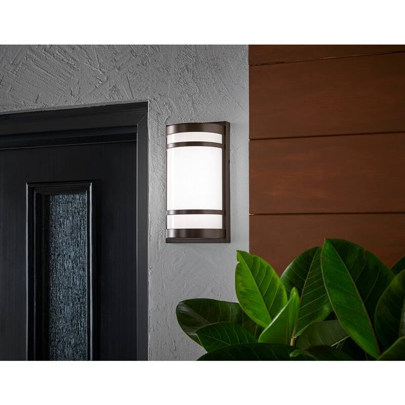 Colección de Decoradores para el Hogar, Farol de Pared Exterior LED con Cableado Duro en Bronce Frotado con Aceite, Aplique de Farol de Pared con LED Integrado - 29800