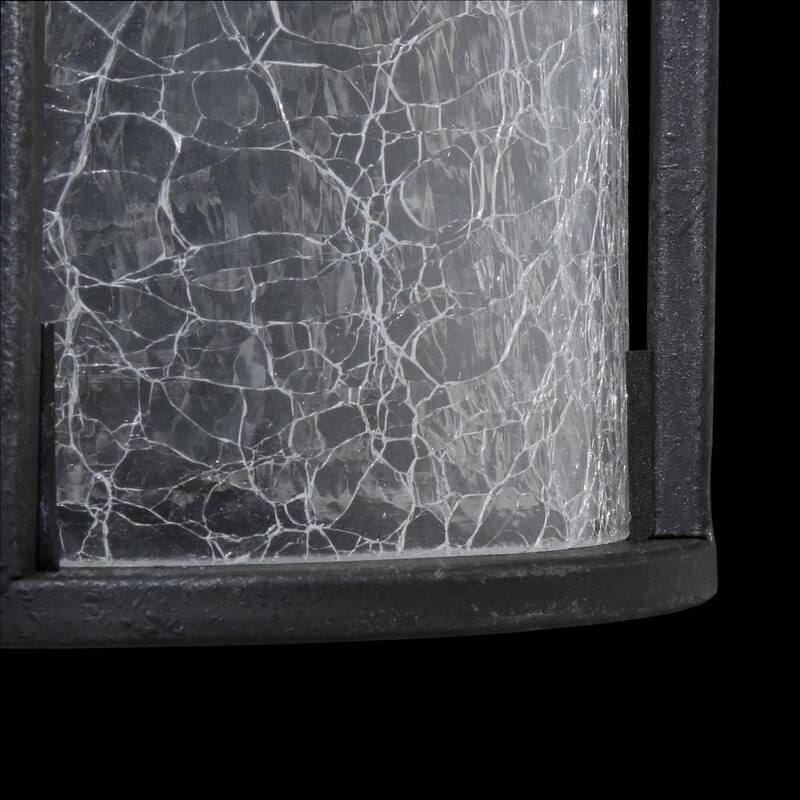 Colección de decoradores para el hogar Westbury 11 pulgadas. Luminaria exterior grande de pared con LED en hierro envejecido y cristal craquelado transparente - LED-KB 08304