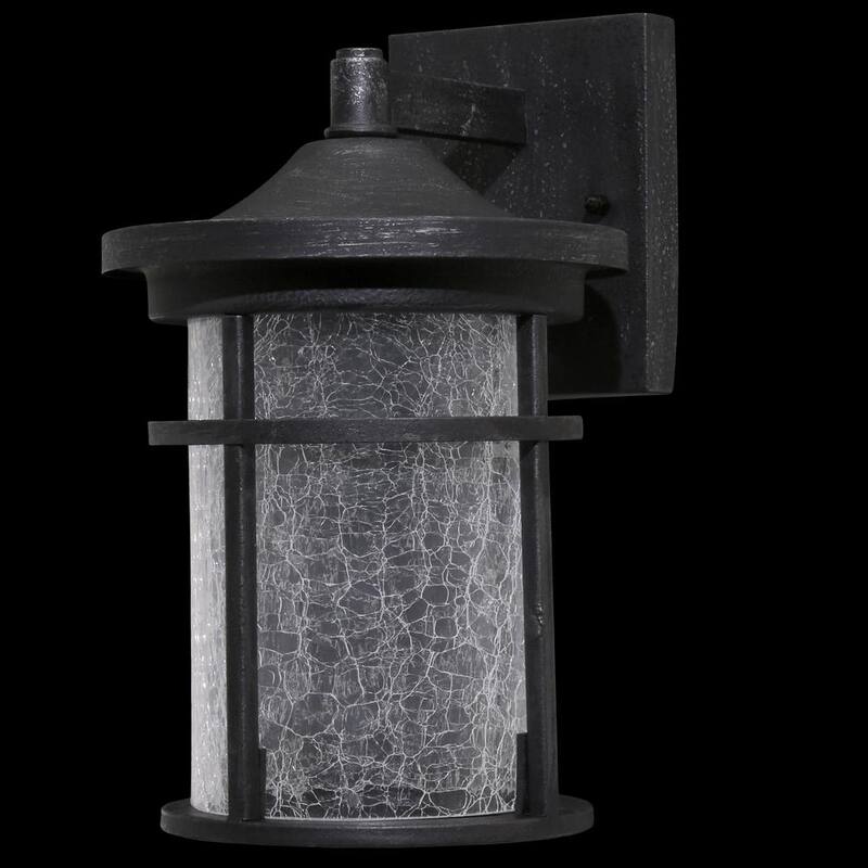 Colección de decoradores para el hogar Westbury 11 pulgadas. Luminaria exterior grande de pared con LED en hierro envejecido y cristal craquelado transparente - LED-KB 08304